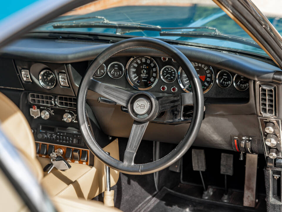 Immagine 32/71 di Aston Martin DBS V8 (1971)