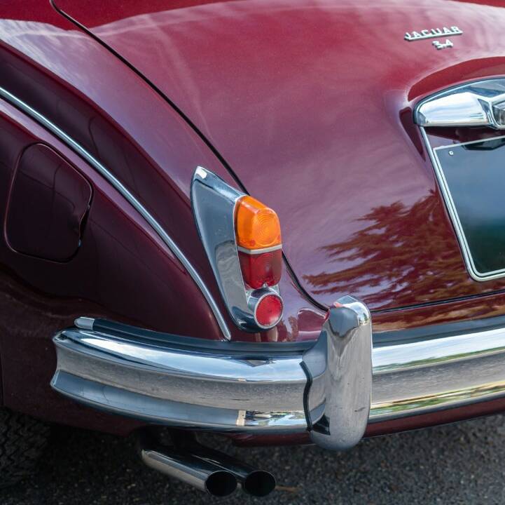 Image 29/49 of Jaguar Mk II 3.4 (1967)