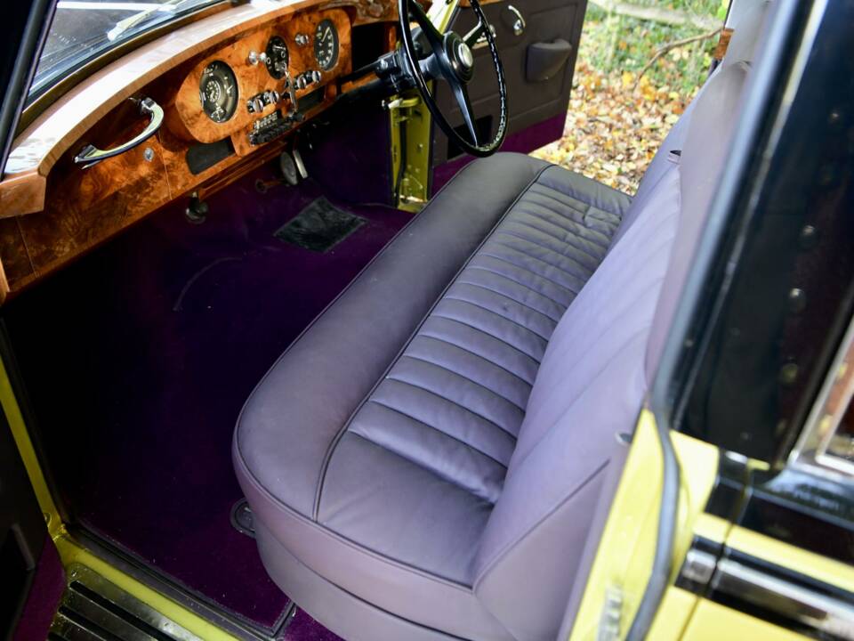 Image 27/38 of Rolls-Royce Silver Cloud I (1959)