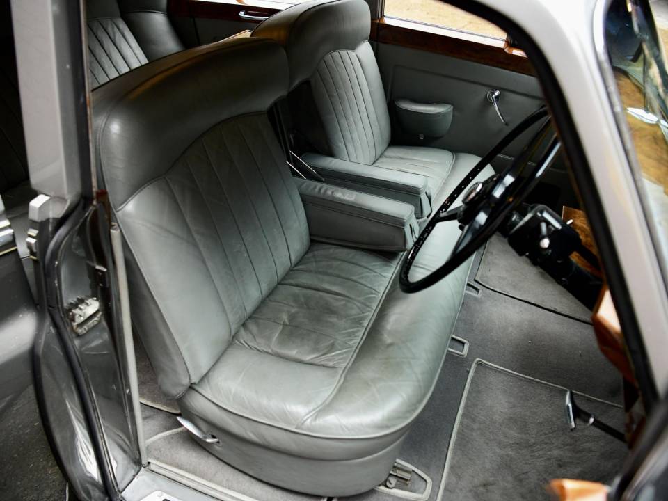 Image 42/50 de Bentley S 1 (1957)