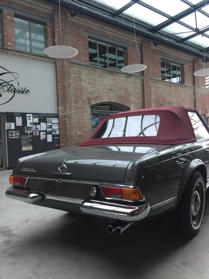 Afbeelding 5/51 van Mercedes-Benz 230 SL (1966)