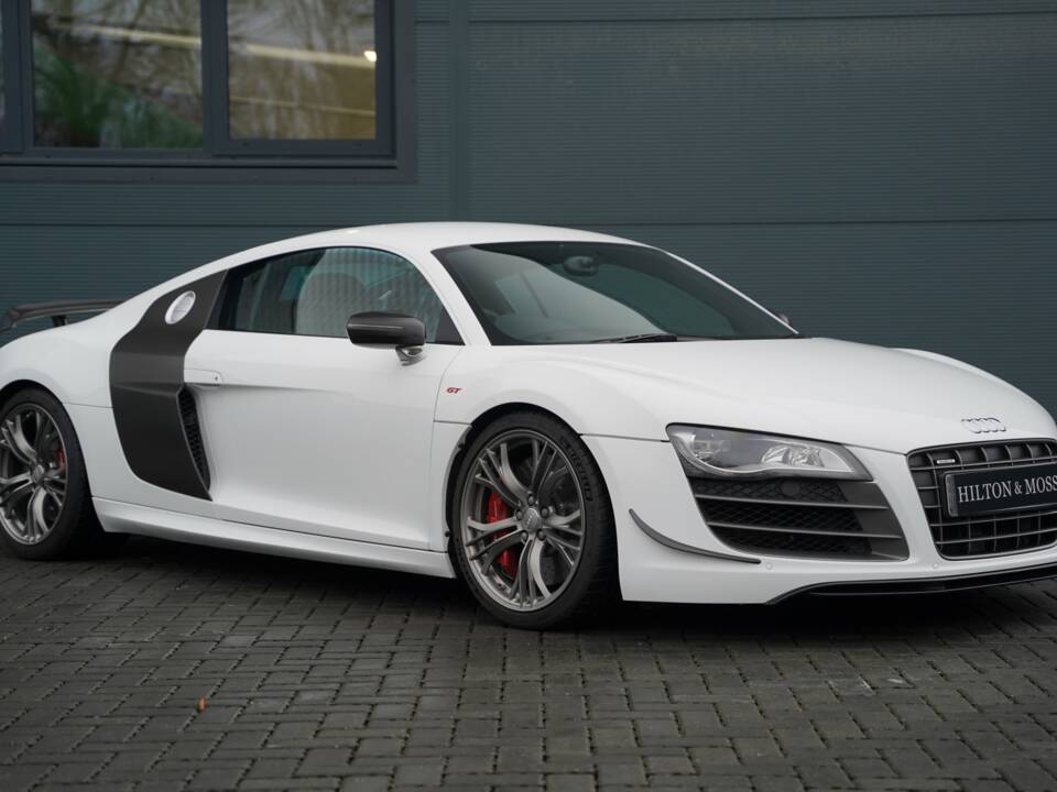 Bild 1/50 von Audi R8 GT (2011)
