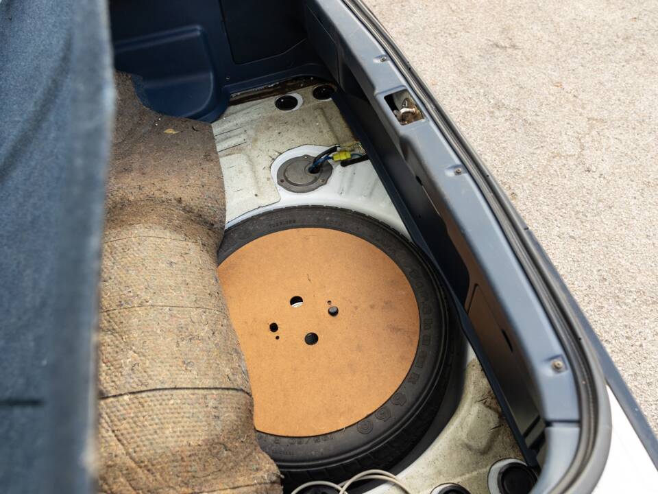 Bild 10/37 von Toyota Corolla GT (1986)