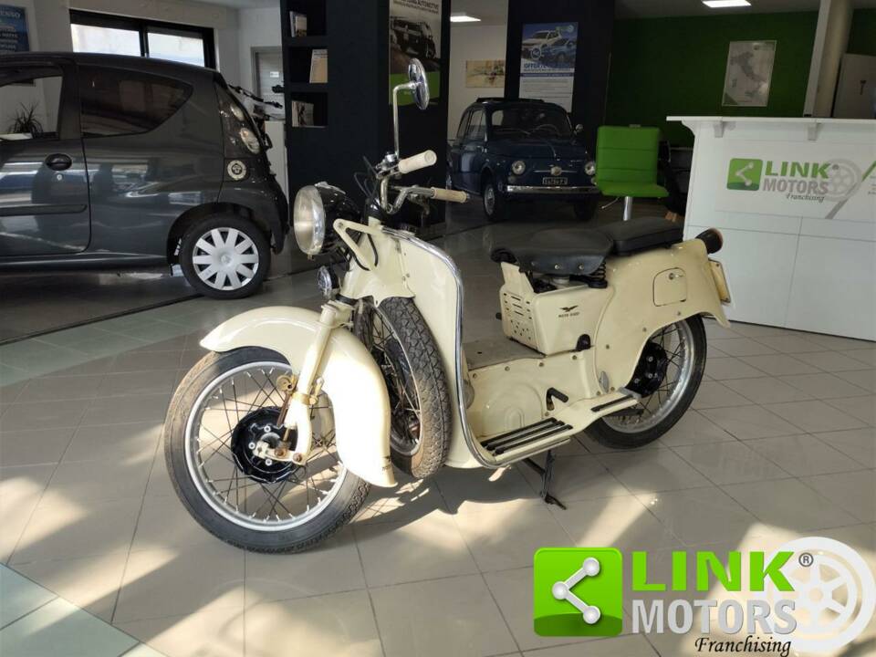 Afbeelding 4/10 van Moto Guzzi DUMMY (1954)