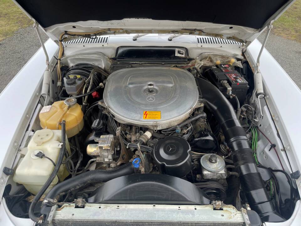 Image 12/12 of Mercedes-Benz 420 SL (1987)
