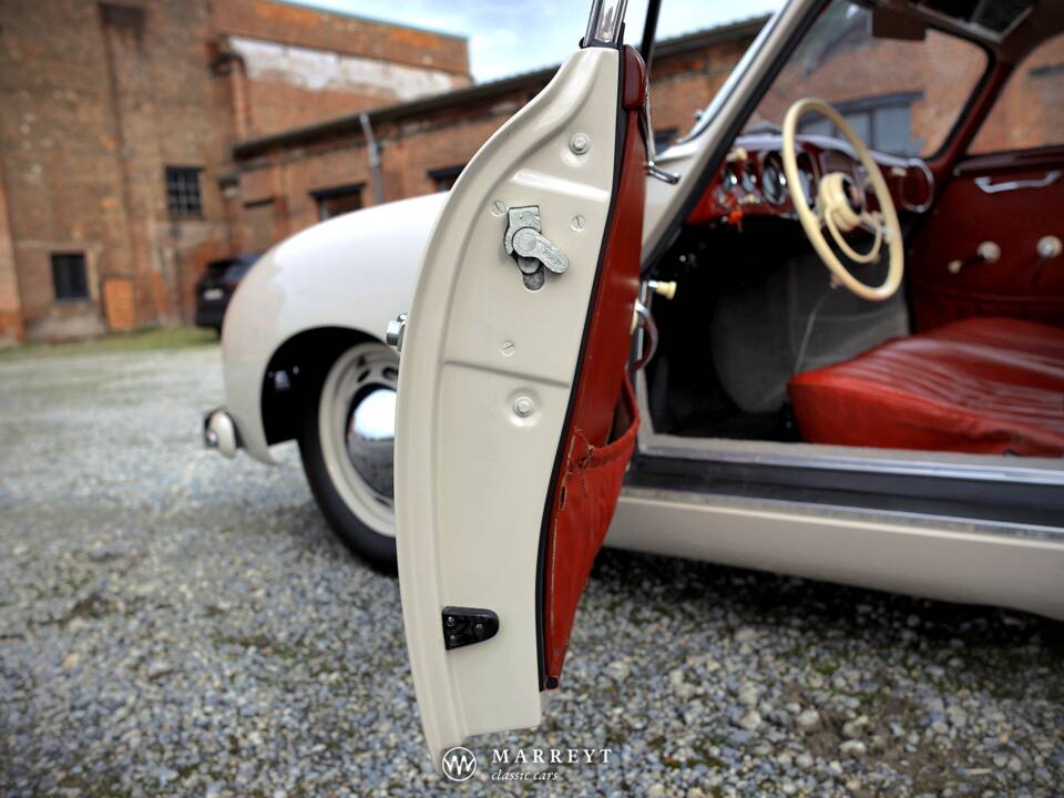 Afbeelding 30/79 van Porsche 356 1500 (1954)