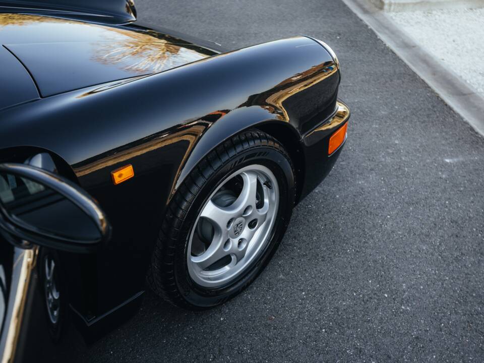 Bild 20/39 von Porsche 911 Carrera 4 (1993)