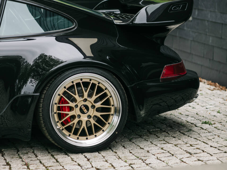 Image 37/95 of Porsche 911 Turbo 3.3 (1991)