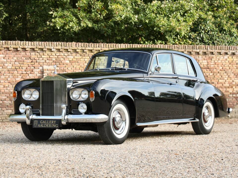 Immagine 7/50 di Rolls-Royce Silver Cloud III (1965)
