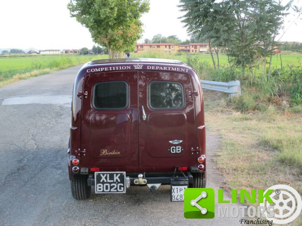 Image 5/10 of Morris Minor Van (1968)