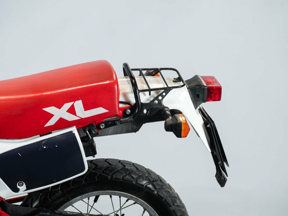 Bild 13/50 von Honda DUMMY (1985)