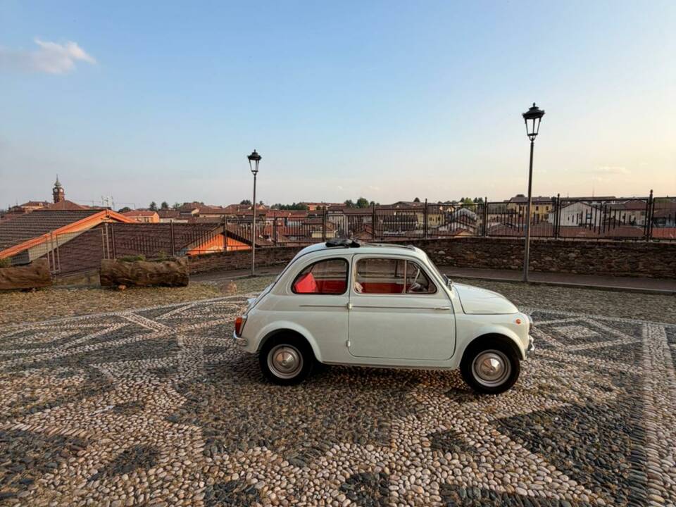Image 38/63 de FIAT 500 D (1964)