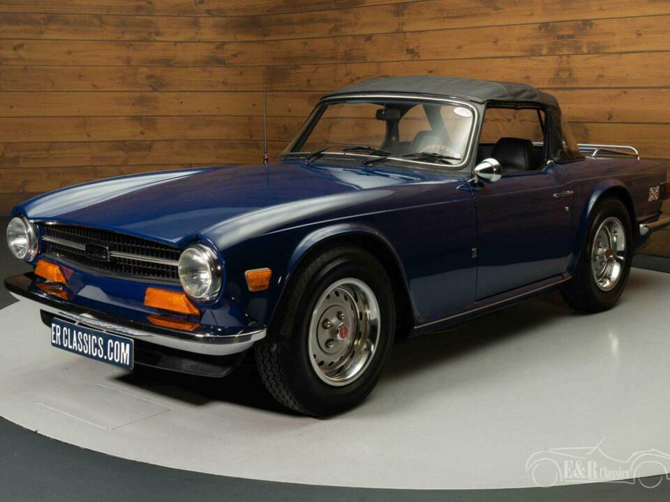 Image 6/18 de Triumph TR 6 (1973)