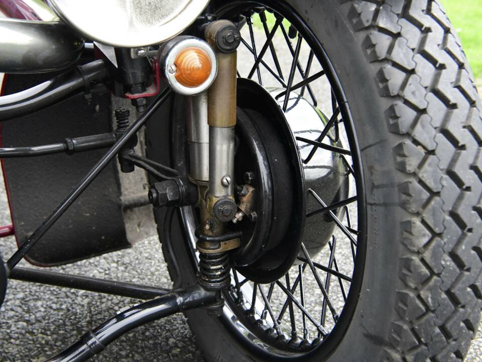 Image 32/50 of Morgan Threewheeler (1933)