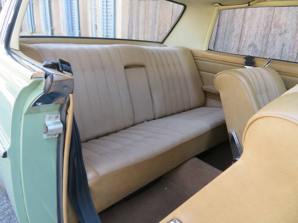 Image 9/19 of Mercedes-Benz 280 CE (1973)
