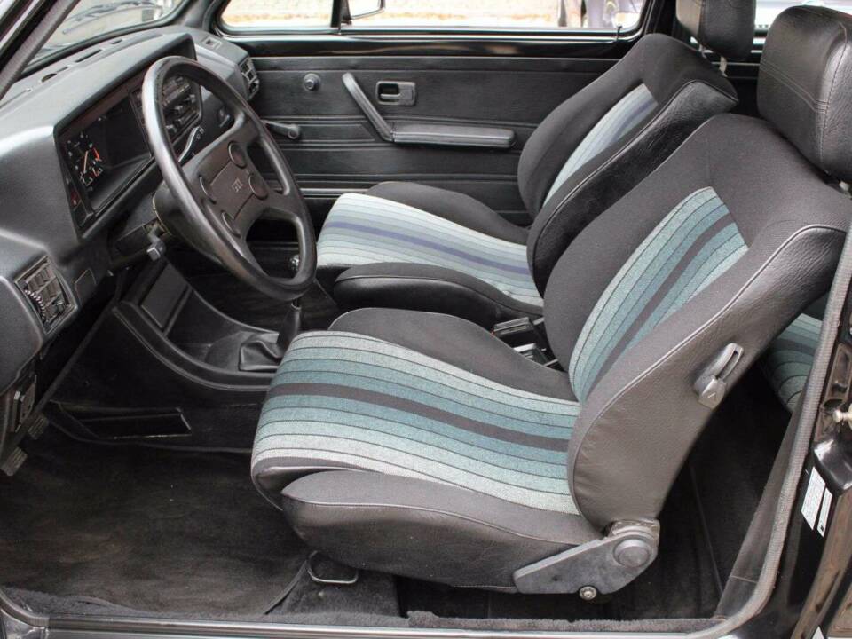 Image 9/14 of Volkswagen Golf Mk I GTI 1.8 (1983)