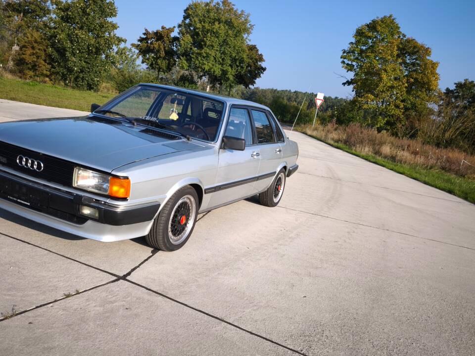 Image 5/94 de Audi 80 CD 5S (1982)