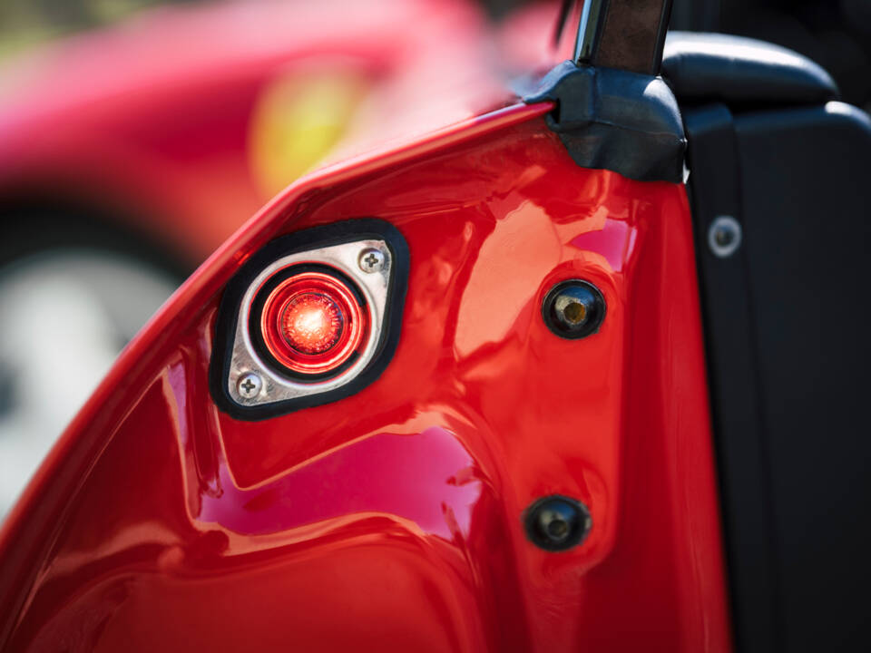 Image 16/30 of Ferrari 348 TB (1991)