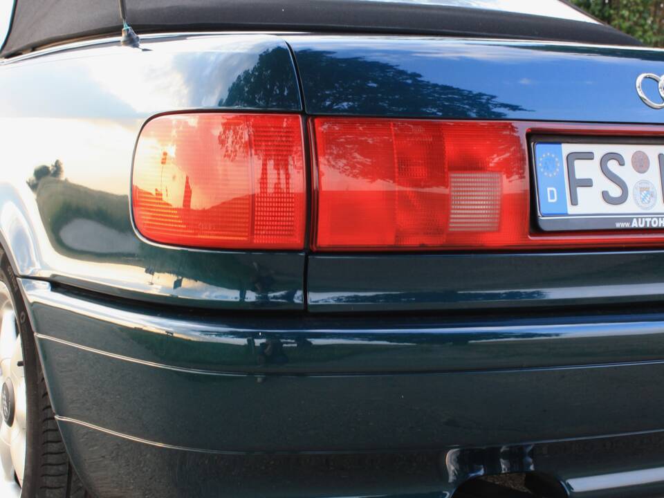 Bild 17/88 von Audi Cabriolet 2.6 (1995)