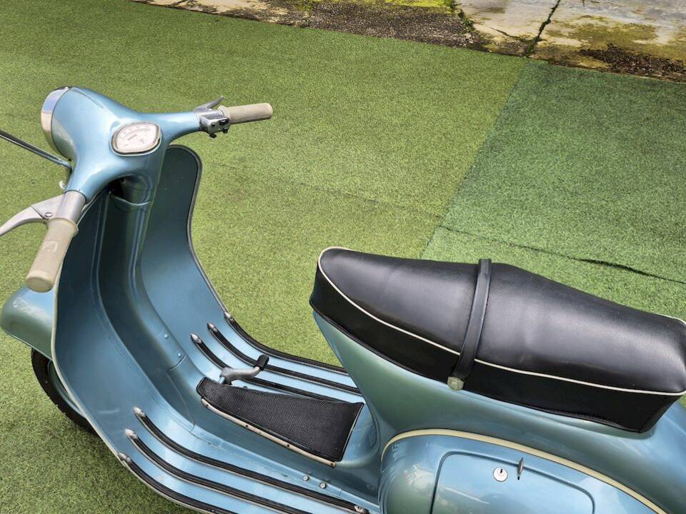 Immagine 17/28 di Piaggio Vespa 150 (1962)