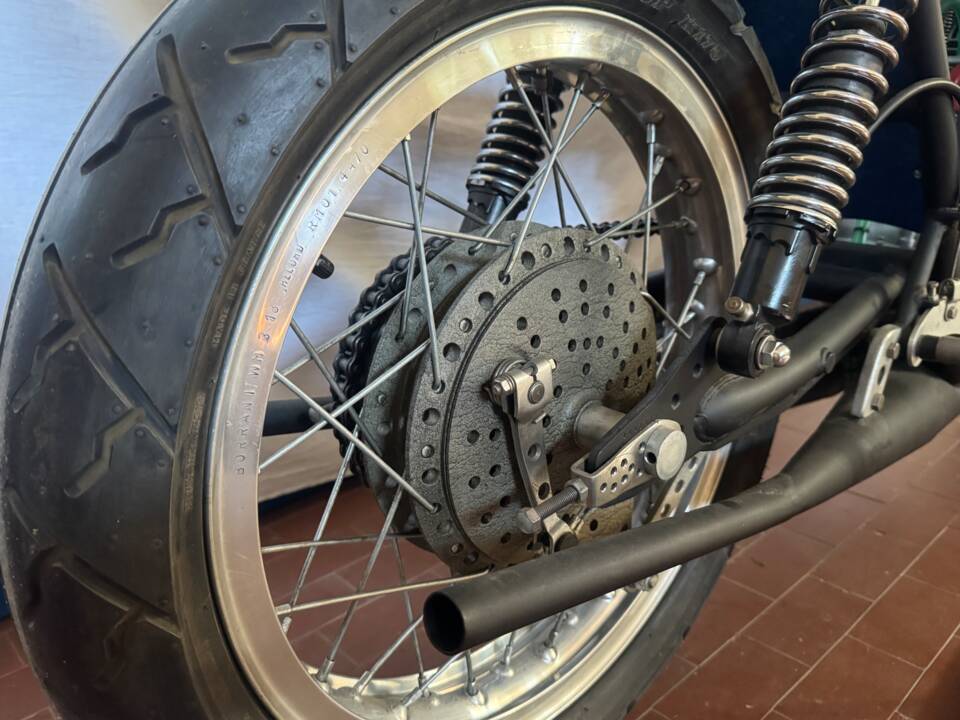 Image 46/50 of Suzuki 500 TT SAIAD (1972)