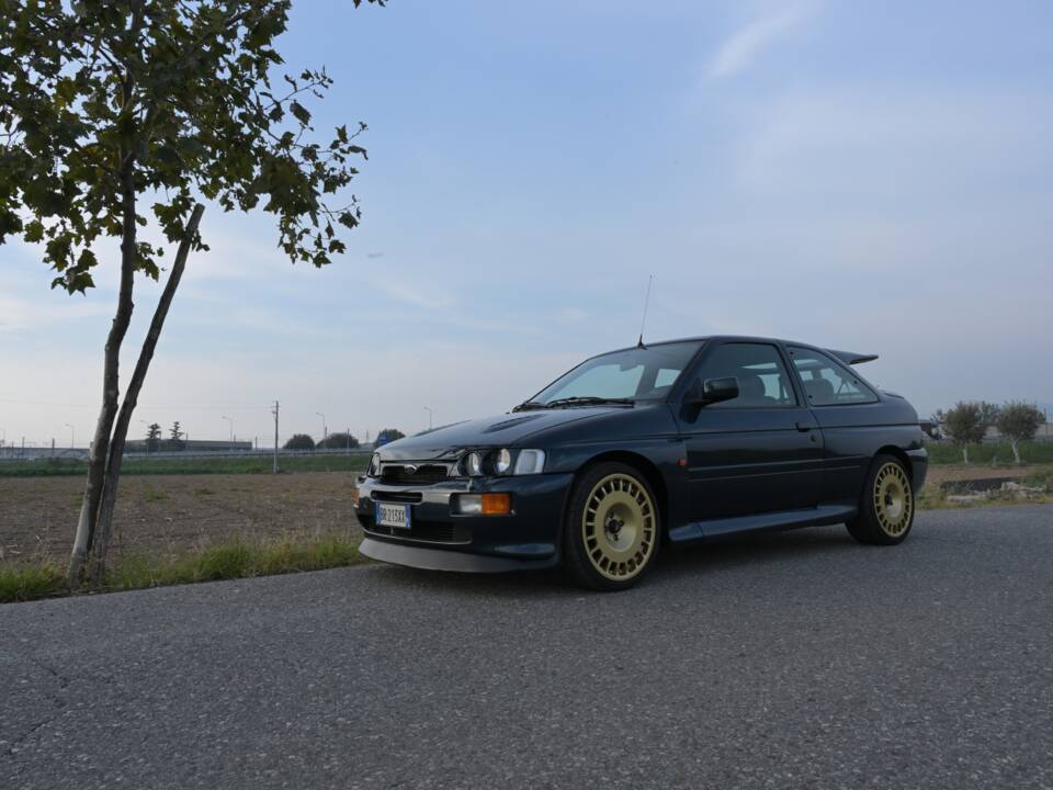 Bild 16/73 von Ford Escort RS Cosworth (1992)