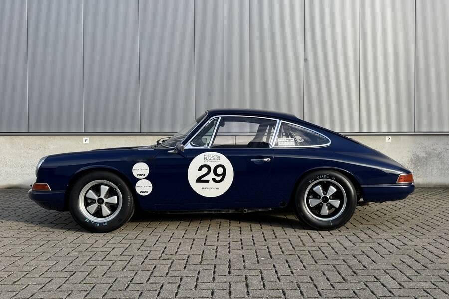 Obraz 3/50 pojazdu Porsche 911 2.0 L (1966)