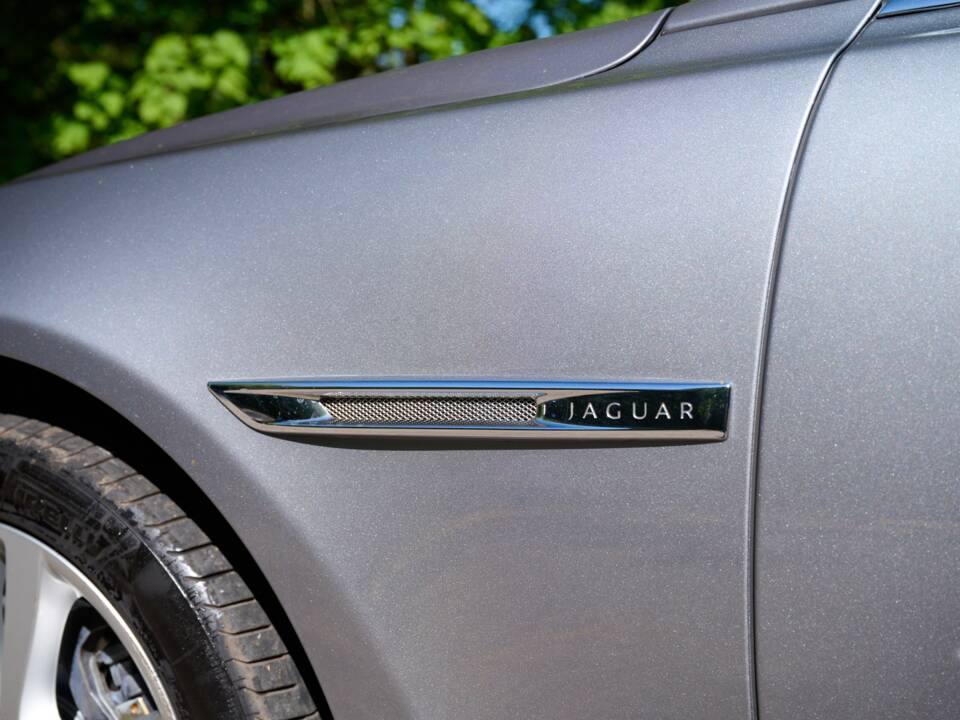 Bild 10/50 von Jaguar XJ 5.0 (2012)