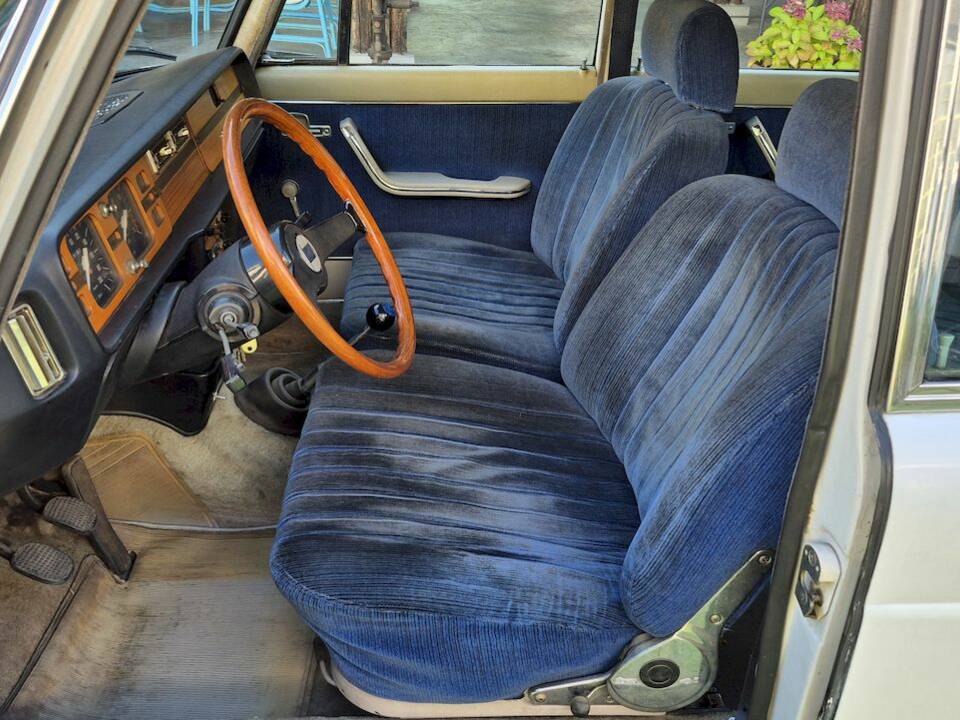 Bild 21/59 von Lancia 2000 Iniezione (1972)