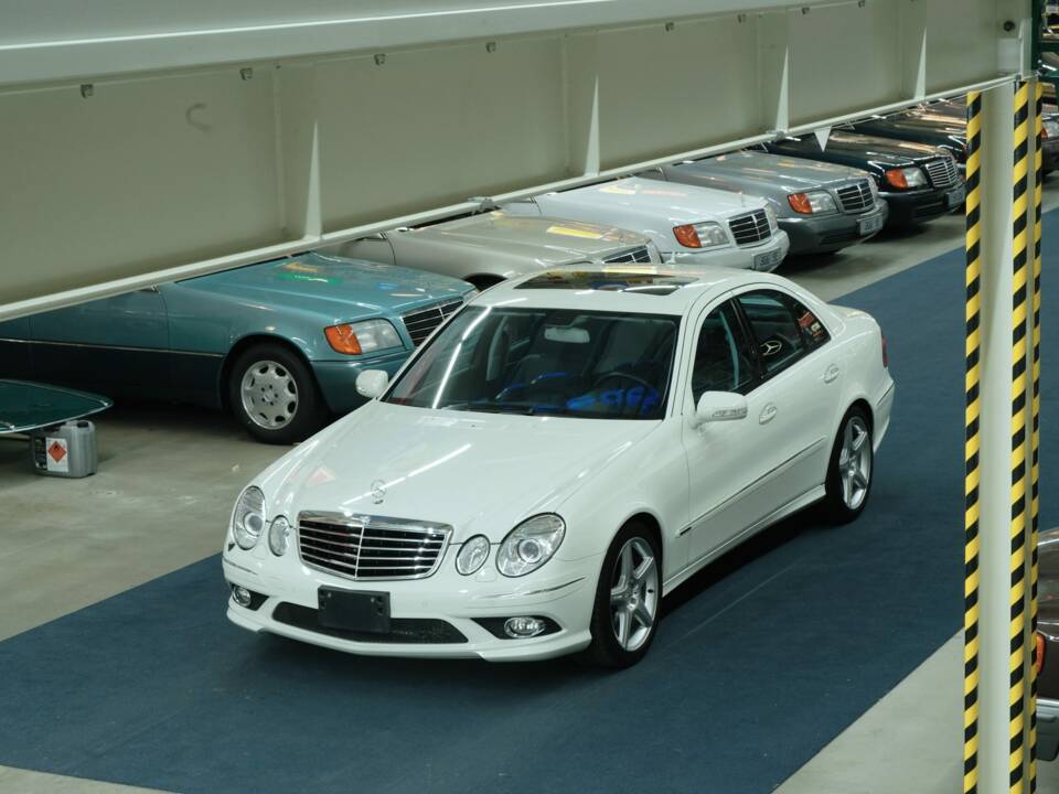 Bild 5/50 von Mercedes-Benz E 500 (2007)