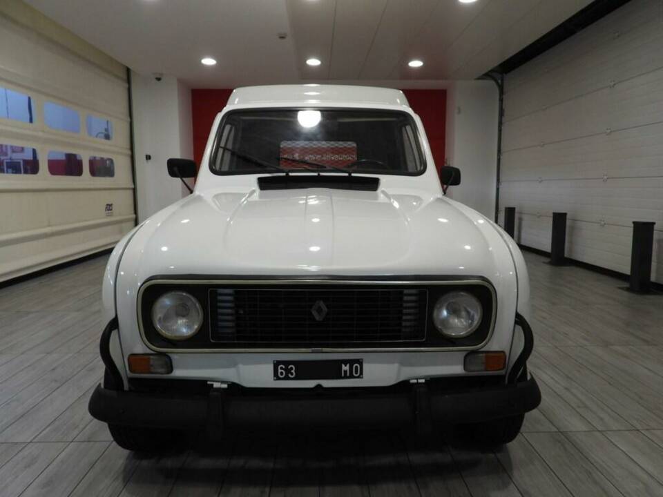 Afbeelding 2/15 van Renault R 4 F6 (1984)