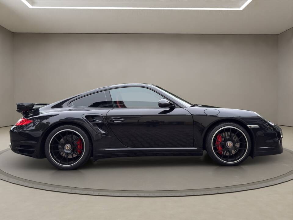 Bild 8/26 von Porsche 911 Turbo (2010)