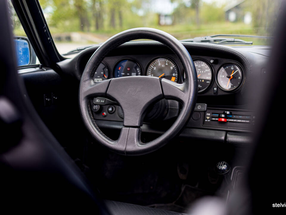 Afbeelding 31/45 van Porsche 911 Carrera 3.2 (1984)