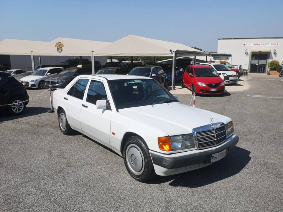 Image 1/34 of Mercedes-Benz 190 E 1.8 (1991)