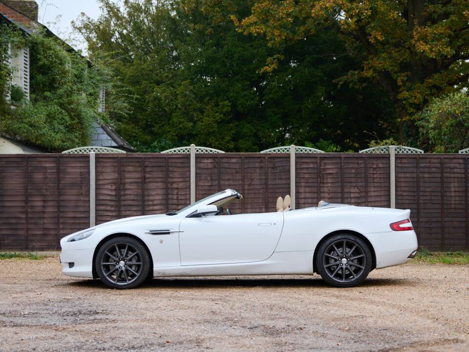 Image 50/50 of Aston Martin DB 9 Volante (2009)