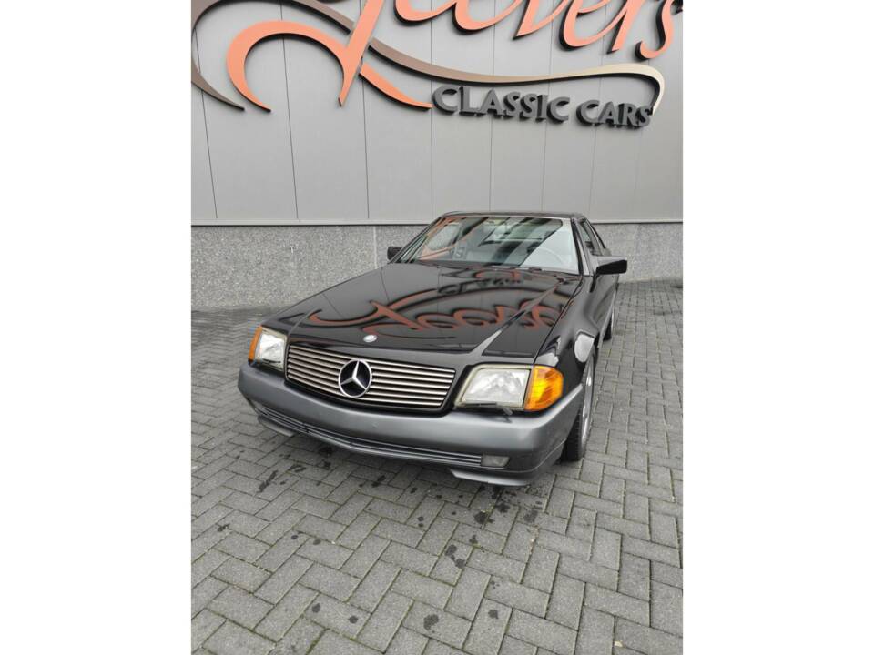 Image 18/50 de Mercedes-Benz 500 SL (1991)