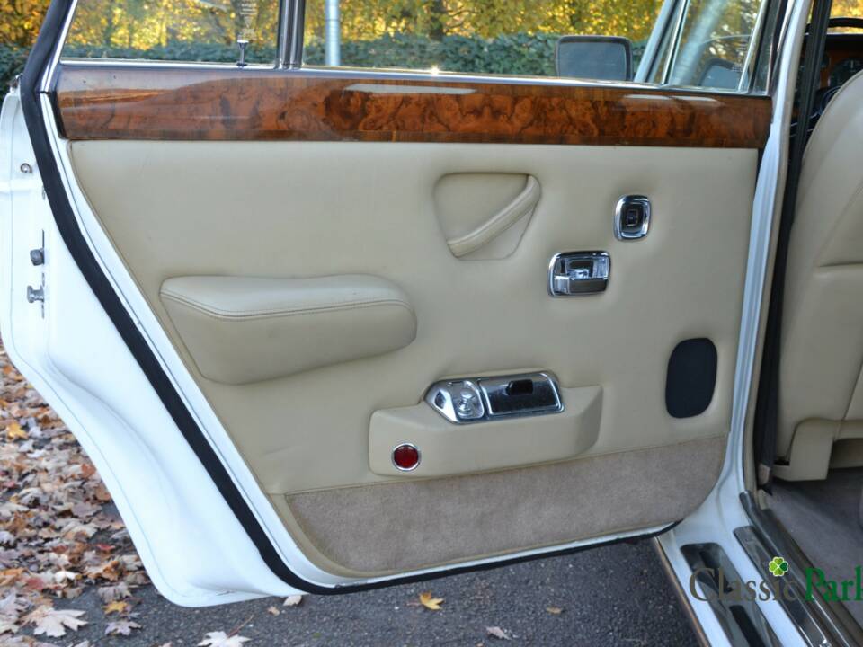 Bild 19/50 von Rolls-Royce Silver Wraith II (1979)
