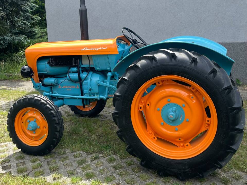 Image 51/52 of Lamborghini 2R (1965)