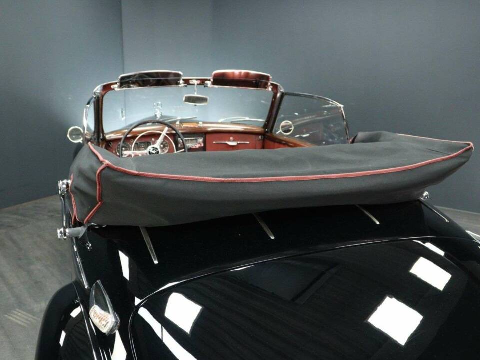 Image 21/30 of Mercedes-Benz 220 Cabriolet A (1955)