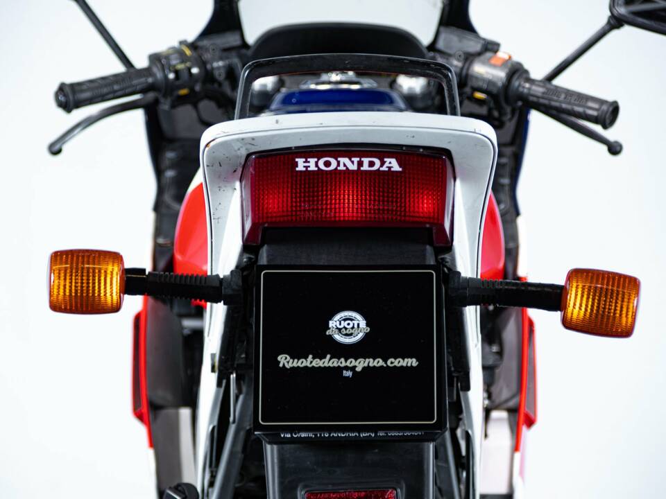 Image 15/50 of Honda DUMMY (1986)