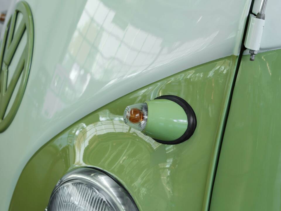 Image 42/47 of Volkswagen T1 minibus (1961)