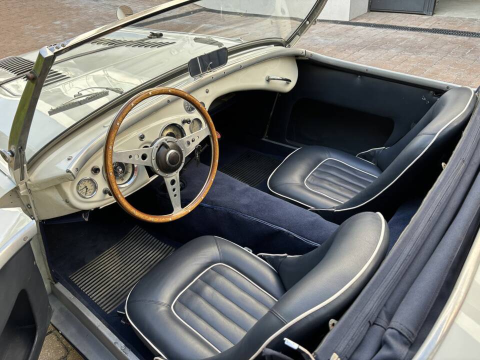 Bild 2/8 von Austin-Healey 100&#x2F;6 (BN4) (1956)