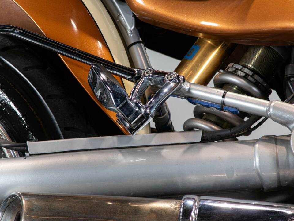Image 48/50 of BMW R 1200 C (2001)