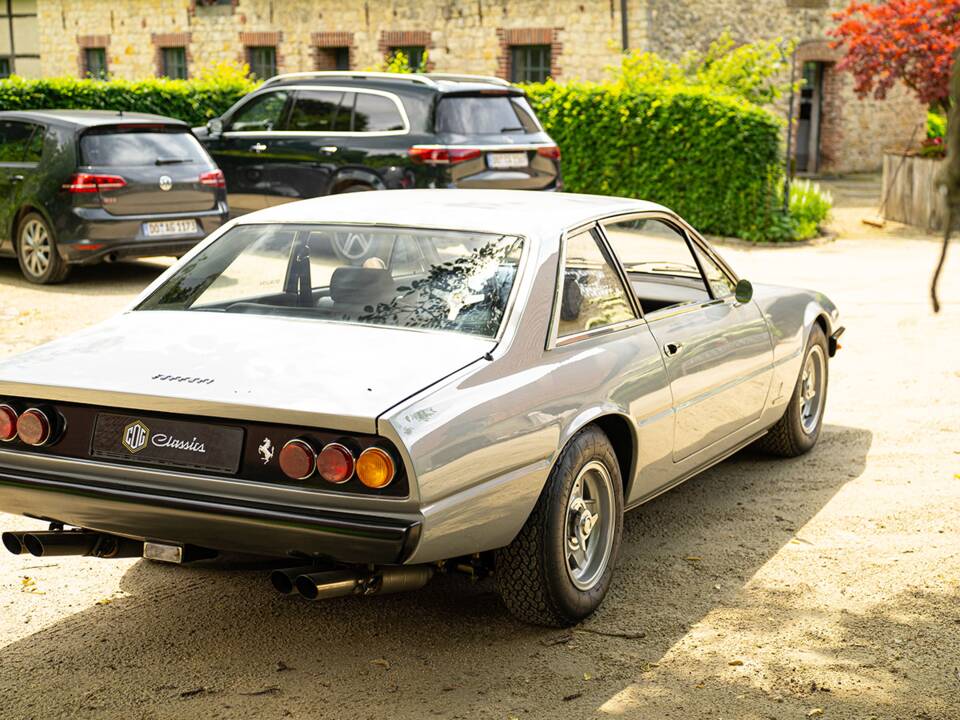 Bild 17/81 von Ferrari 365 GT4 2+2 (1973)