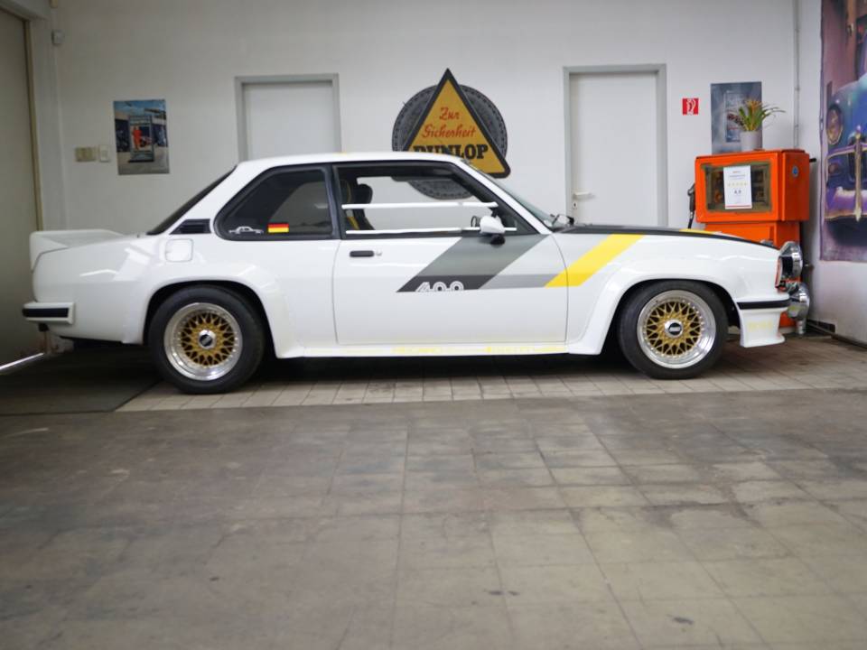 Image 33/36 of Opel Ascona 400 (1982)