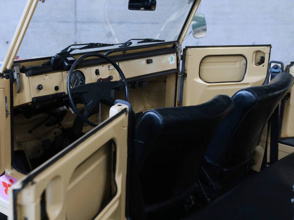 Image 17/47 of Volkswagen Thing 1500 (1981)