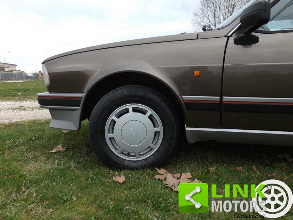 Immagine 10/10 di Alfa Romeo Giulietta 1.6 (1984)