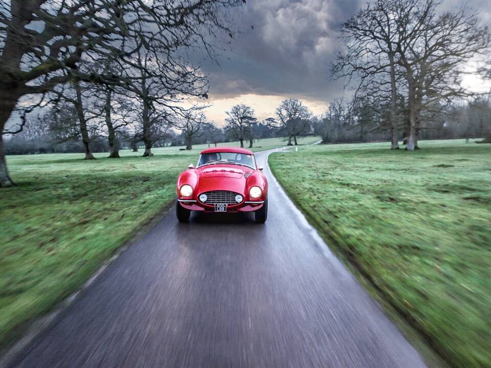 Image 28/49 of MG MGA 1850 (1960)