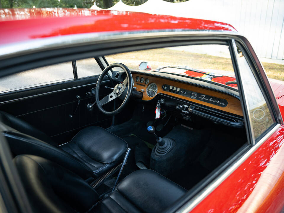 Image 13/22 of Lancia Fulvia Coupe HF 1.6 (1970)