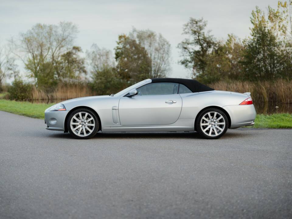 Afbeelding 50/50 van Jaguar XK 4.2 (2008)